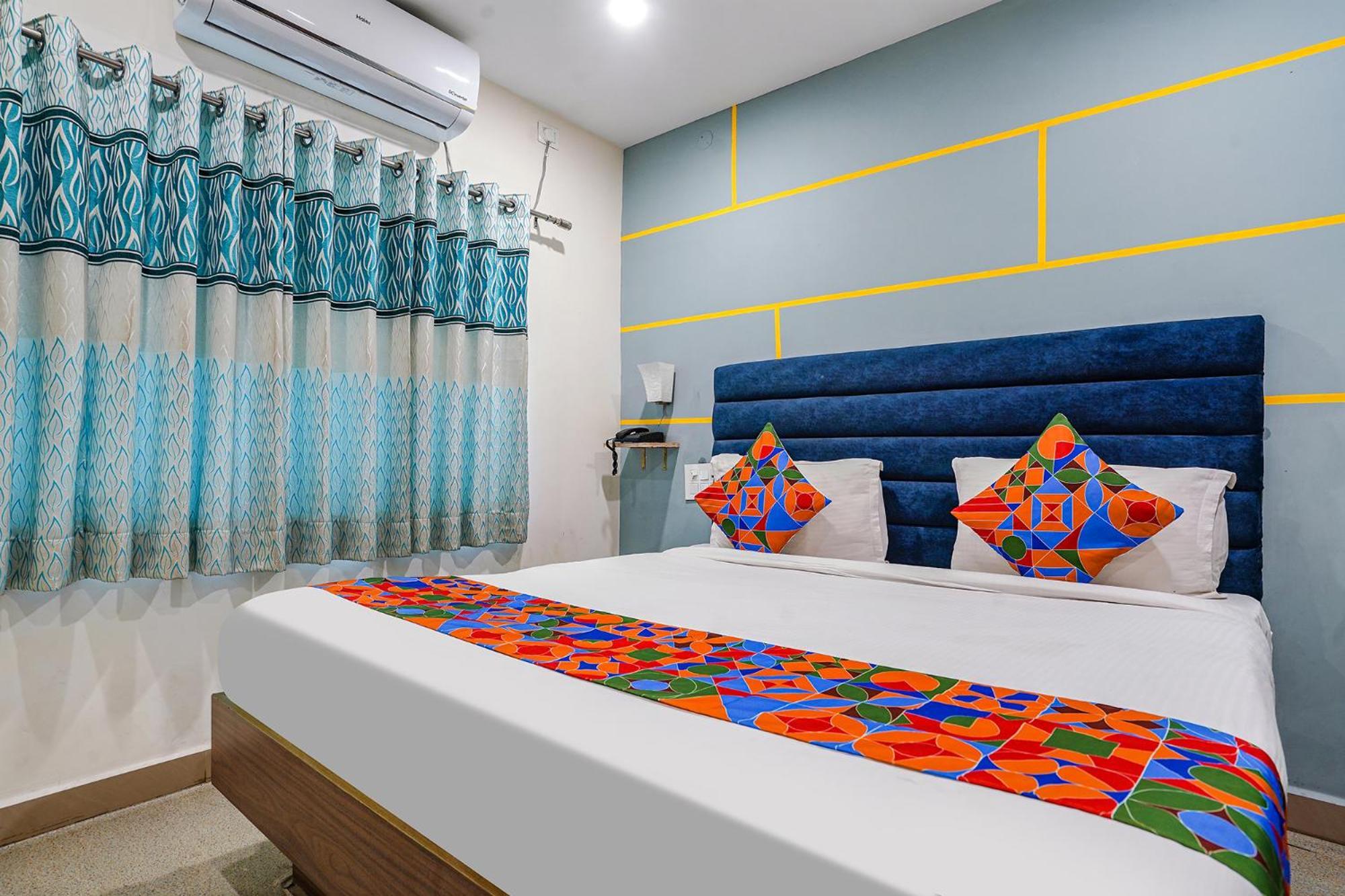 FabHotel GSR Grand Hyderabad Exterior foto